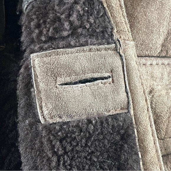 Texas Tanning Men's Brown Genuine Shearling Coat size 36 - Picture 6 of 7